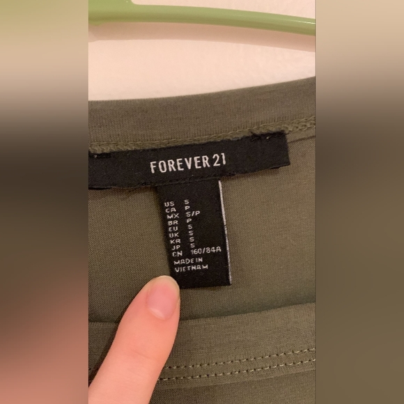 Forever 21 blouse size small - Picture 2 of 2